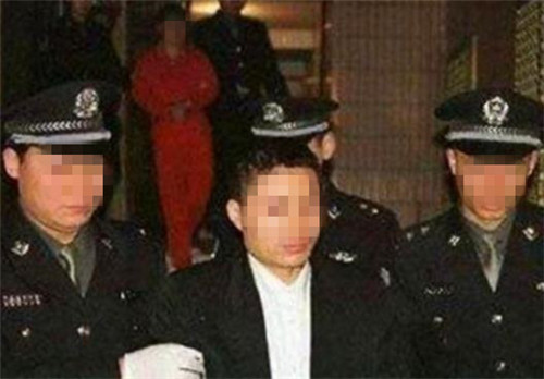 海南头号杀手孔繁座:一夜连杀20人,整容后又杀9人,下场如何?