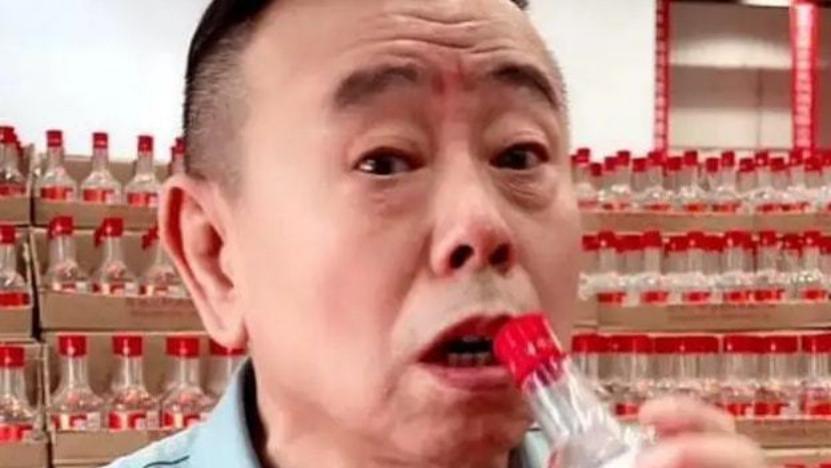 |被央视点名仍不知悔改的潘长江，最终都将被群众所抛弃？