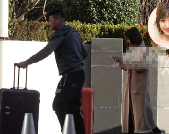 毛晓彤|33岁毛晓彤扫荡高端商场，一身名牌穿搭价值10万，保镖陪伴排场大