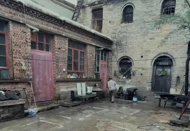 二舅|《二舅》是新华社推出的，三大穿帮镜头曝光