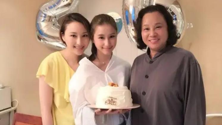 何超云|赌王最美千金闪嫁消防员，窦骁居然被他抢先一步？