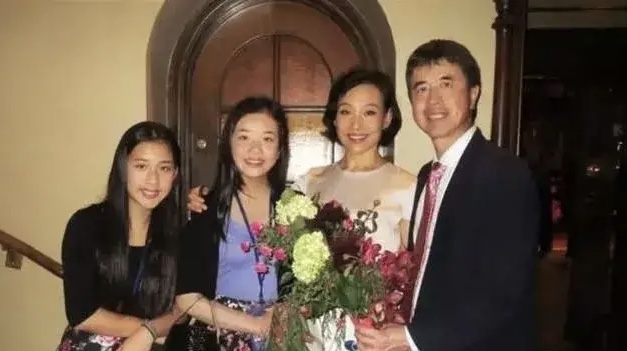 春晚|陈冲：当年在美国洗盘子，上春晚乱说，放弃中国入美国籍，收养孩子又弃养