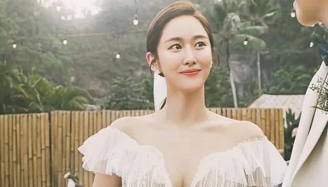 筱崎爱|40岁李准基还能演高中生！戏里美强惨，戏外被坑10年收入单身至今