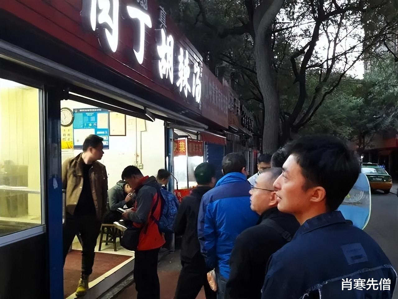 陕西女子，16岁打工，20年内为两个弟弟买房，脸上的笑容真苦涩