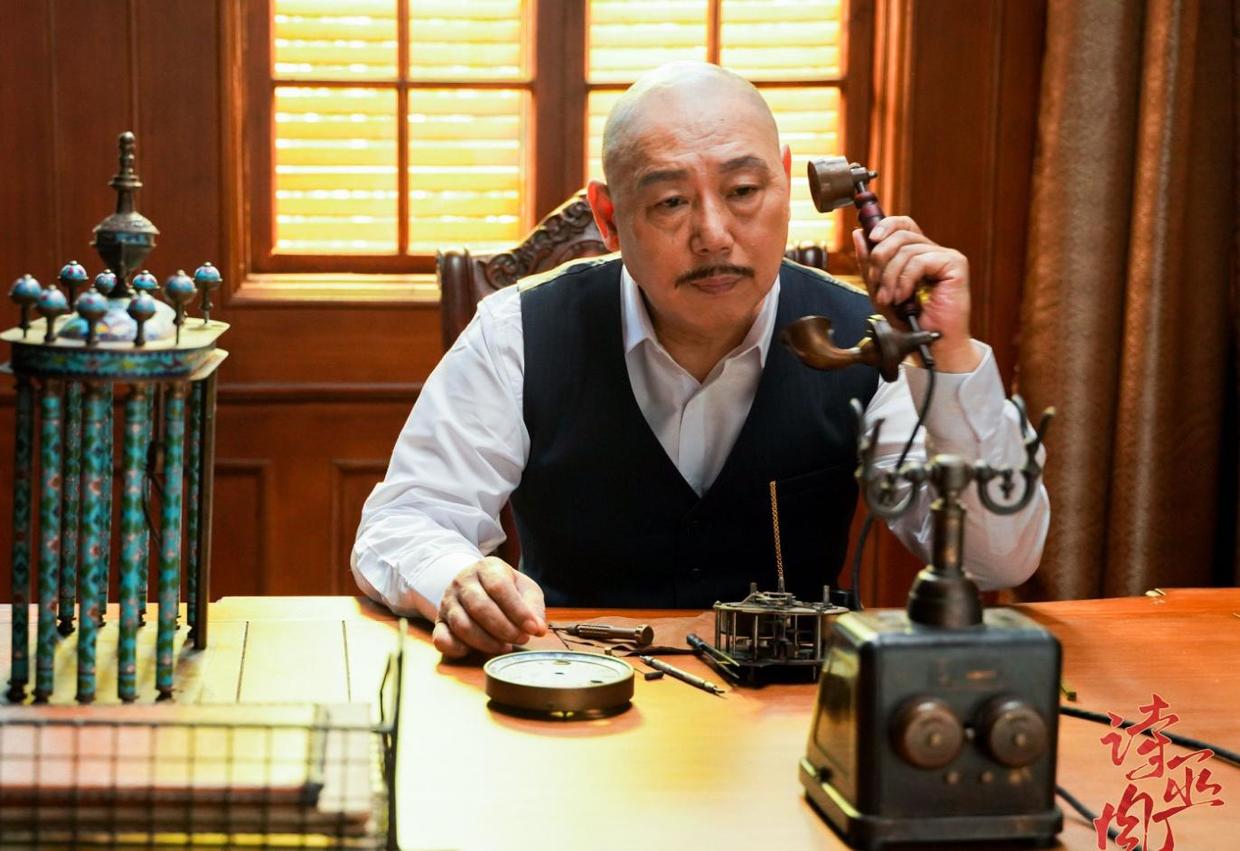 |拍编辑部的故事时，李成儒演骗子，冯小刚问：这孙子哪儿找来的？