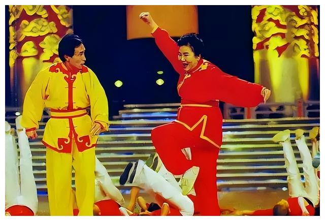 赵丽蓉|赵丽蓉:32岁守寡,4年后嫁小叔子丧夫丧女,她的一生比黄连还苦