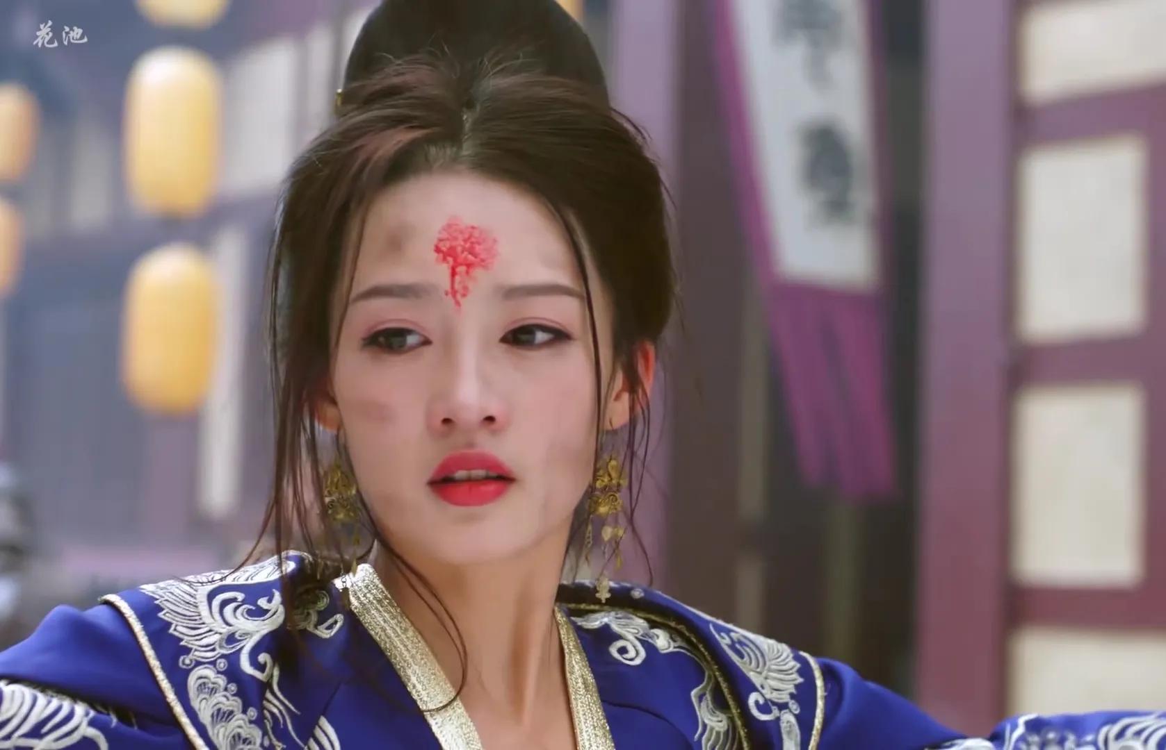 人物设定|五官乱飞就别硬演“美强惨”人设，5位演员告诉你啥叫疯批美人