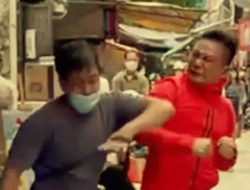 钱嘉乐|港星钱嘉乐与人互殴？不敢下重手只想自保，57岁身手依旧矫健