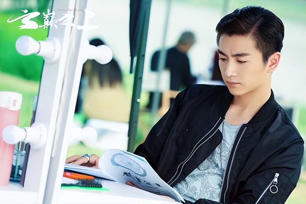 |剧中常常爱上职场御姐、恋爱脑的陈晓,可否出演全职爸爸的角色