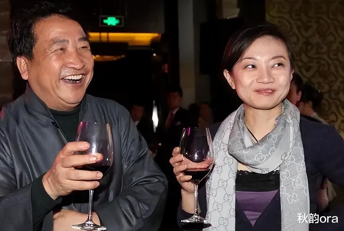 姜昆|姜昆：24年前，不顾妻子反对收养6岁孤儿，如今养子成了他的骄傲