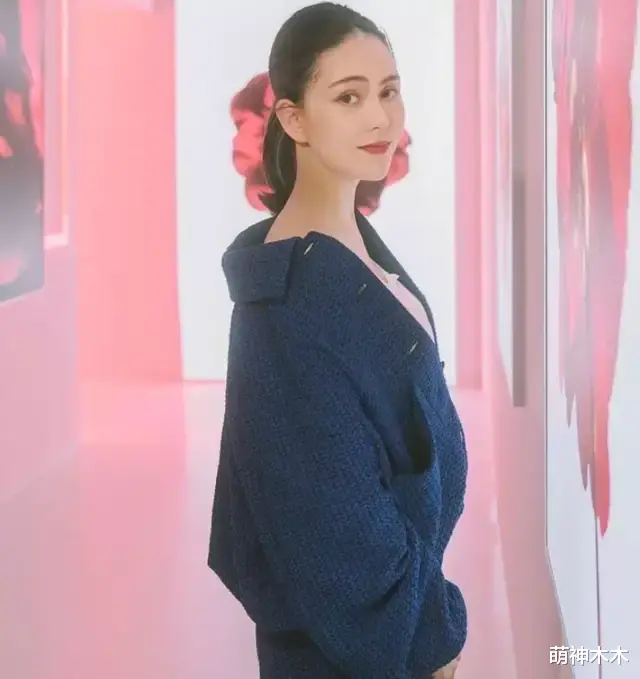 昆凌|昆凌怀孕后资源飞升，品牌待遇直追周迅王一博，被吐槽全靠周杰伦