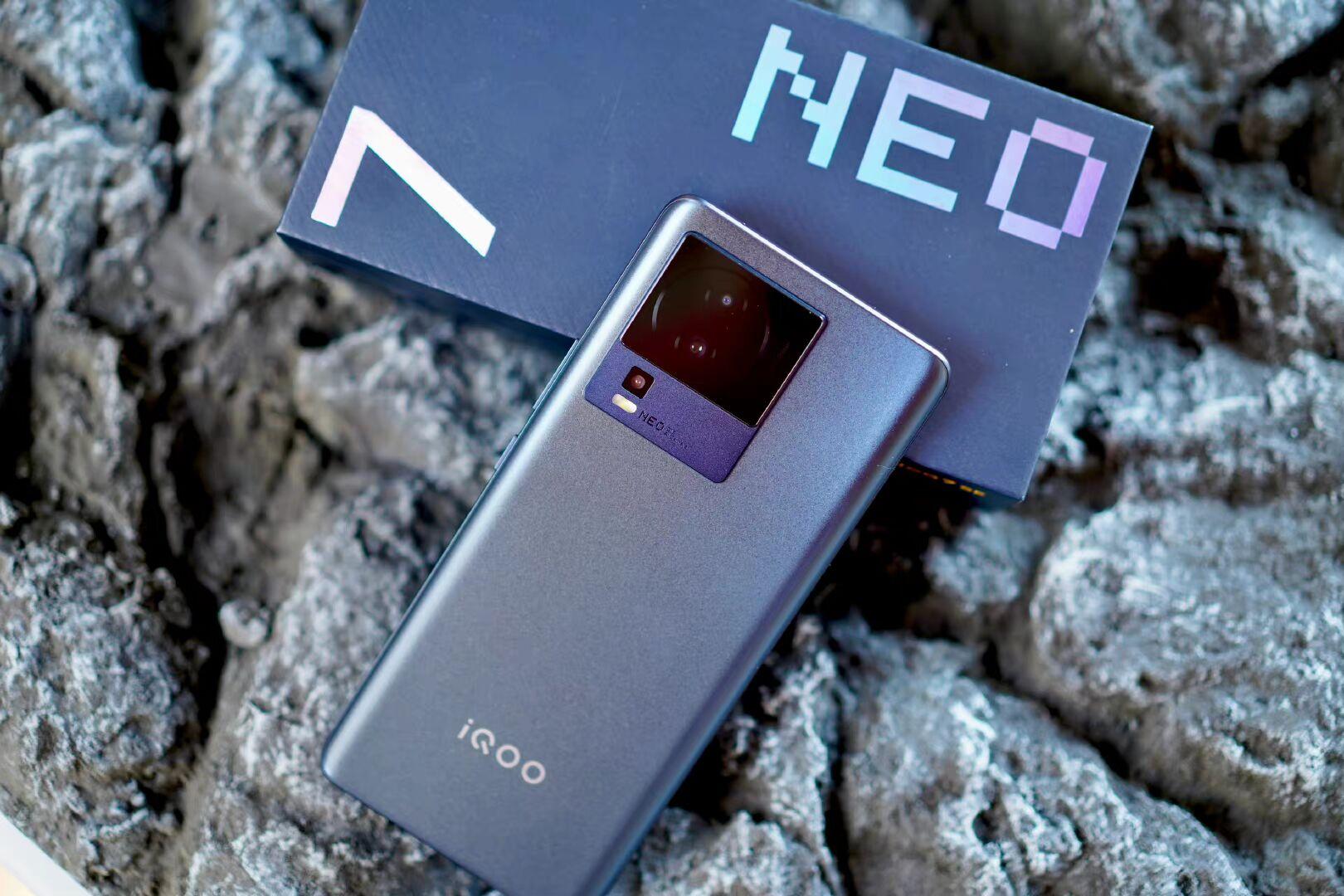 超越红米K60E拿下第一，中端产品出现“新黑马”，还支持120W闪充