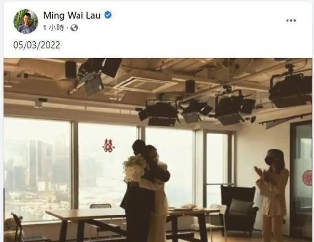 刘鸣炜|刘銮雄长子官宣二婚！晒与老婆紧密相拥照好甜蜜，俩人相识于节目