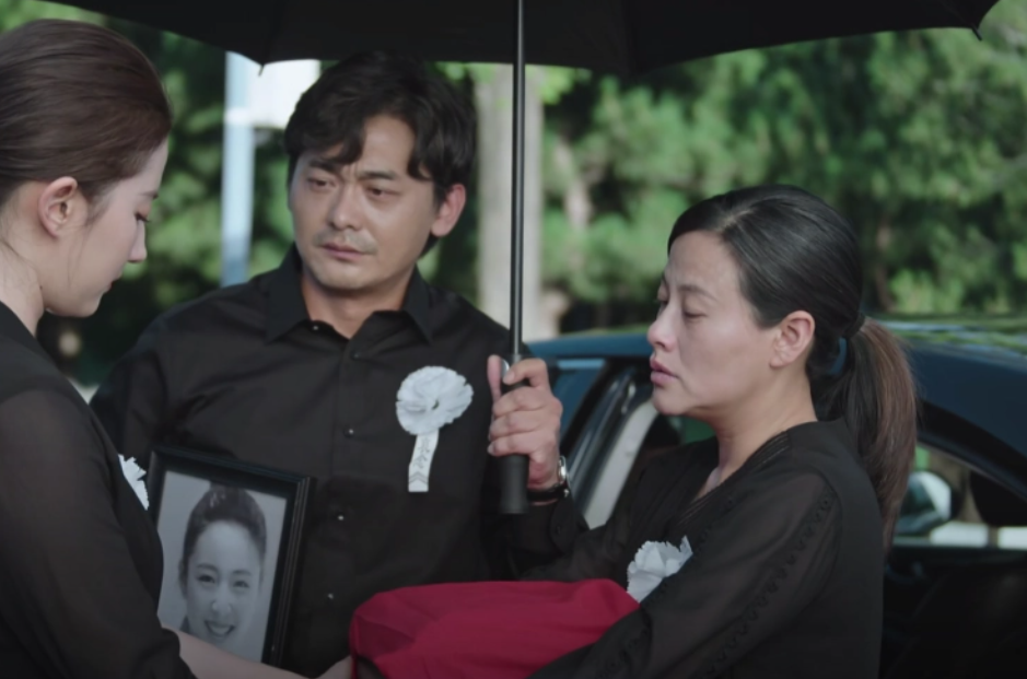 郝文婷|去有风的地方:41岁郝文婷给31岁吴倩演妈,这让扮嫩演员还咋玩啊