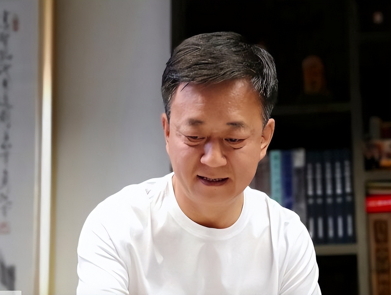 朱军|朱军人生三大憾事:父亲的馒头、女人的陷阱、母亲的挽留