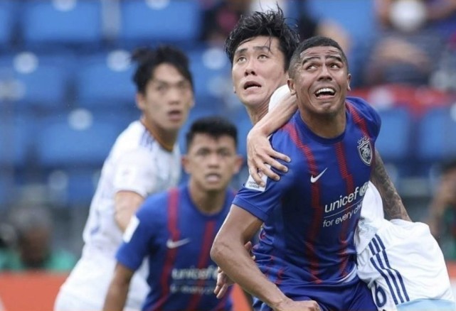 亚冠|2-1！亚冠爆大冷！东南亚鱼腩补时绝杀送韩国劲旅出局，小组头名出线
