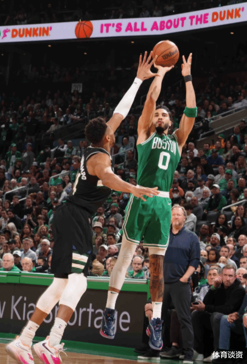 科比·布莱恩特|45分钟+43分钟！NBA又一个科比式体力怪，24岁探花不愧是魔鬼筋骨人