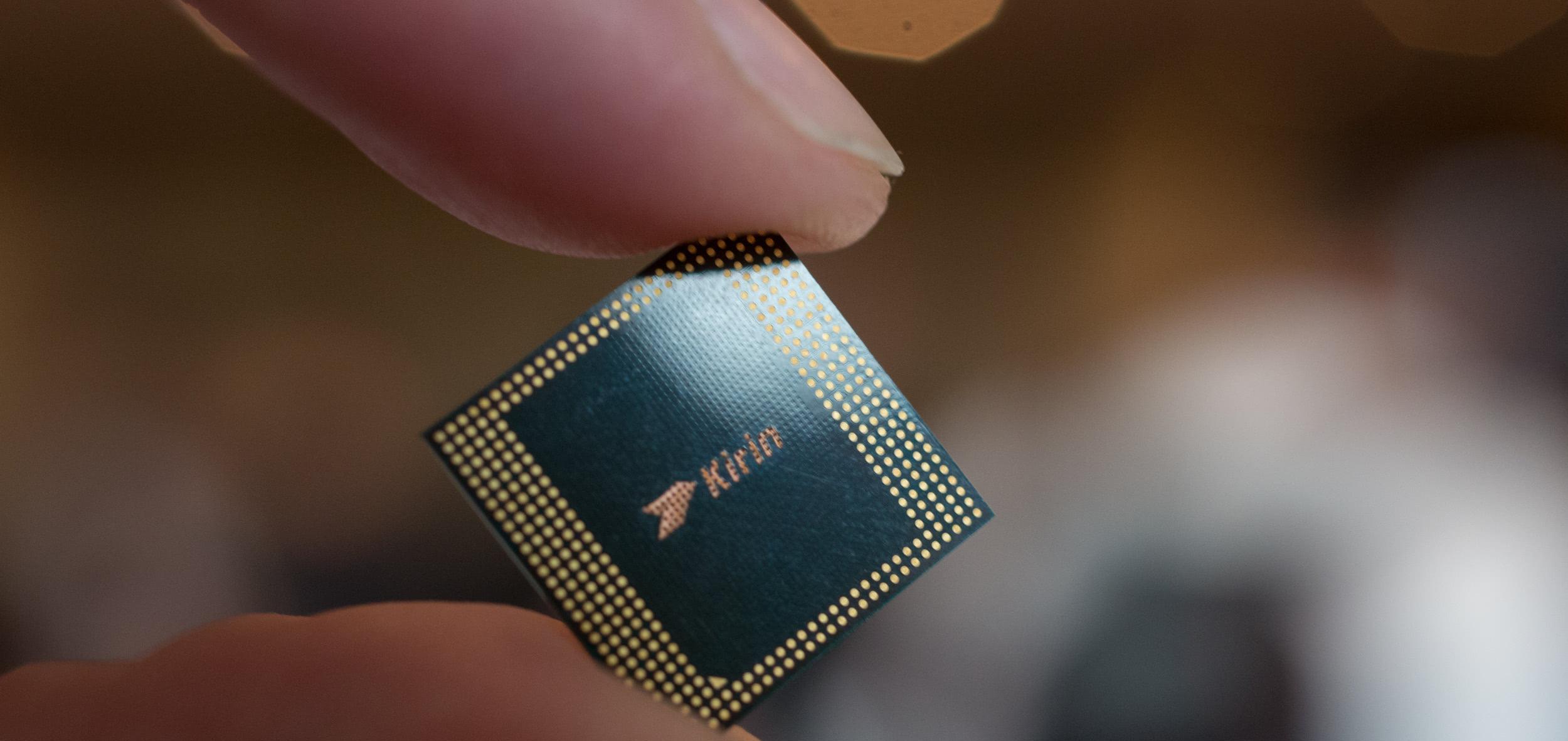 芯片|华为4nm麒麟芯片曝光,性能强悍赶超高通,美国封锁彻底没戏!