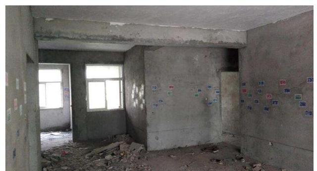 妈妈好心帮忙装修新房,花了8万,可这风格太浮夸了,心好累啊!