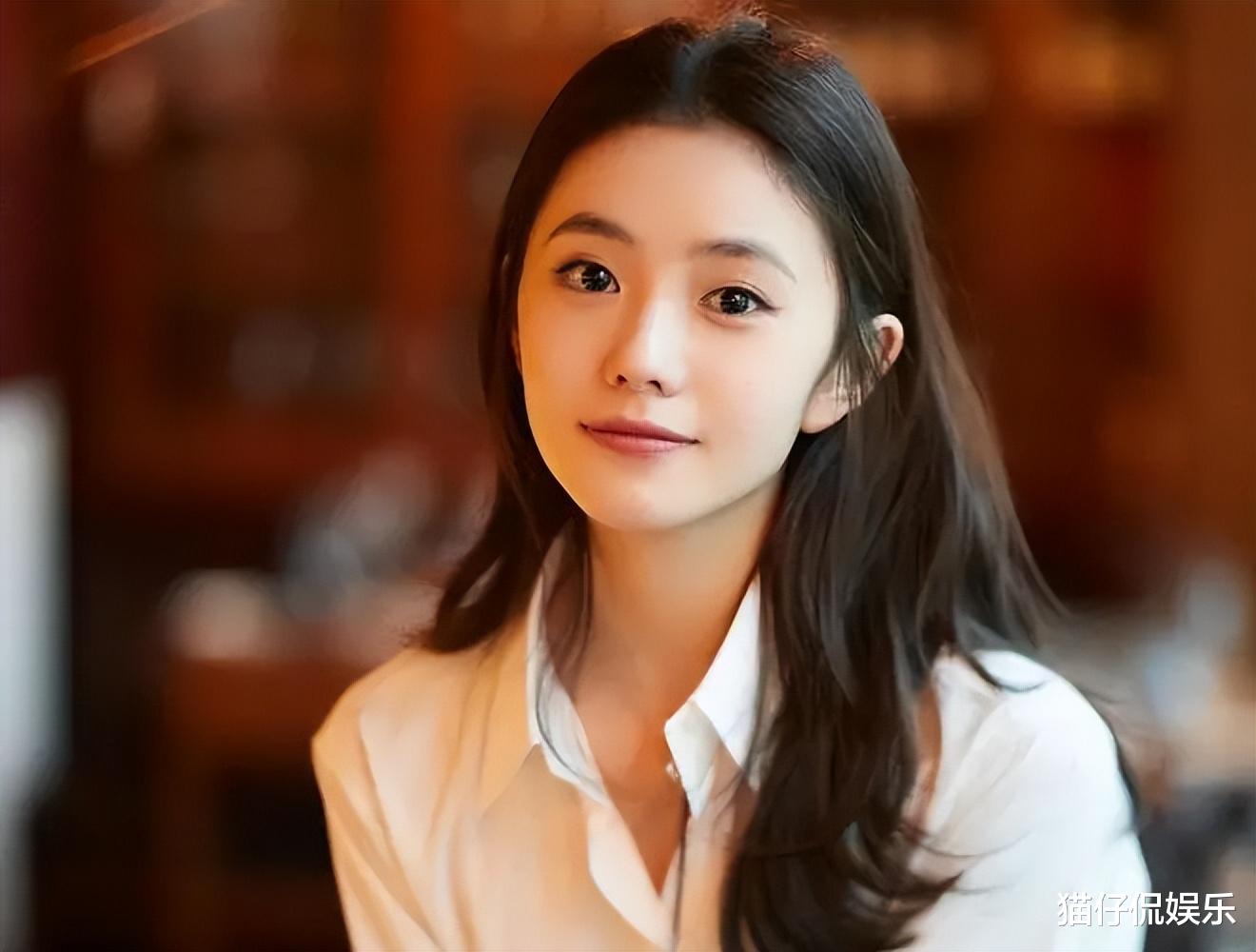 刘浩存|网友：还没成下个周冬雨，先当上了baby，刘浩存：为啥都怪我