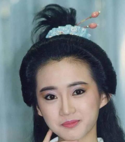 桑妮|拒绝港圈“潜规则”削发为尼，2年后桑妮还俗复出，原因令人敬佩