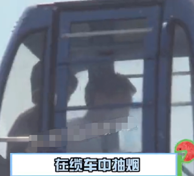 冯绍峰|43岁冯绍峰街头跑步无人识，不戴口罩似遛弯大爷，爱抽烟状态憔悴