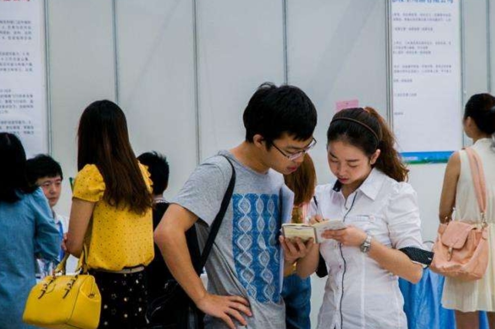 求职|越有头脑的父母,越不会让子女从事这些工作,工资低不说还没前途