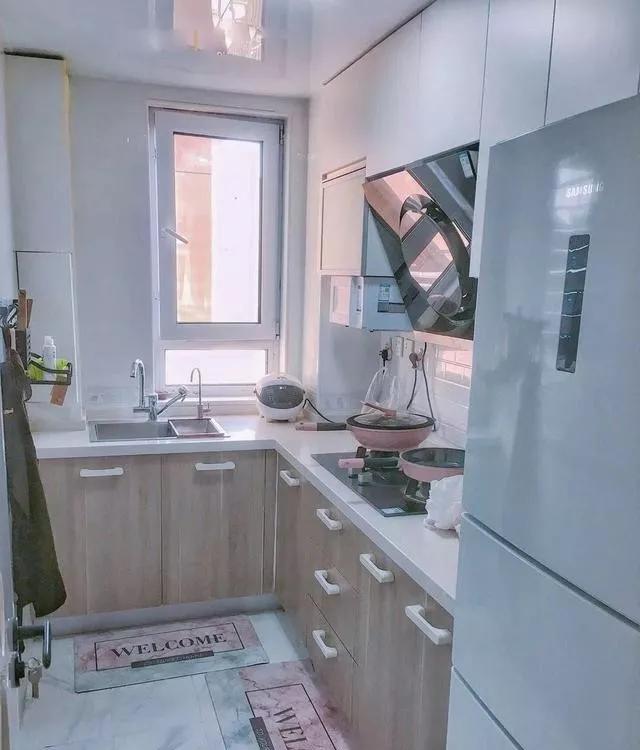 参观表姐的婚房太惊艳了，马卡龙色调甜蜜小窝，大爱卡座榻榻米！