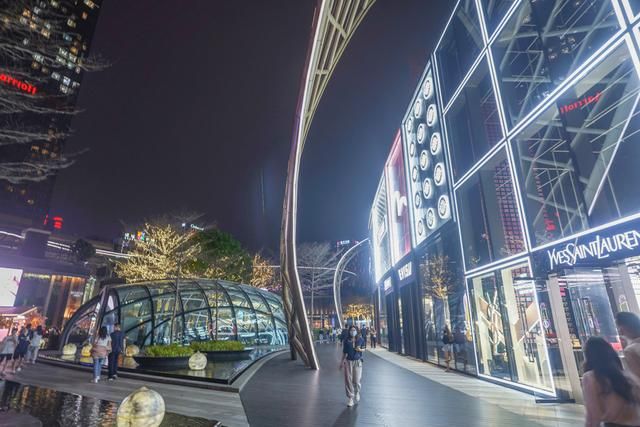 广州市|广州苹果旗舰店都入驻在这个广场,天环究竟为何那么吸引人