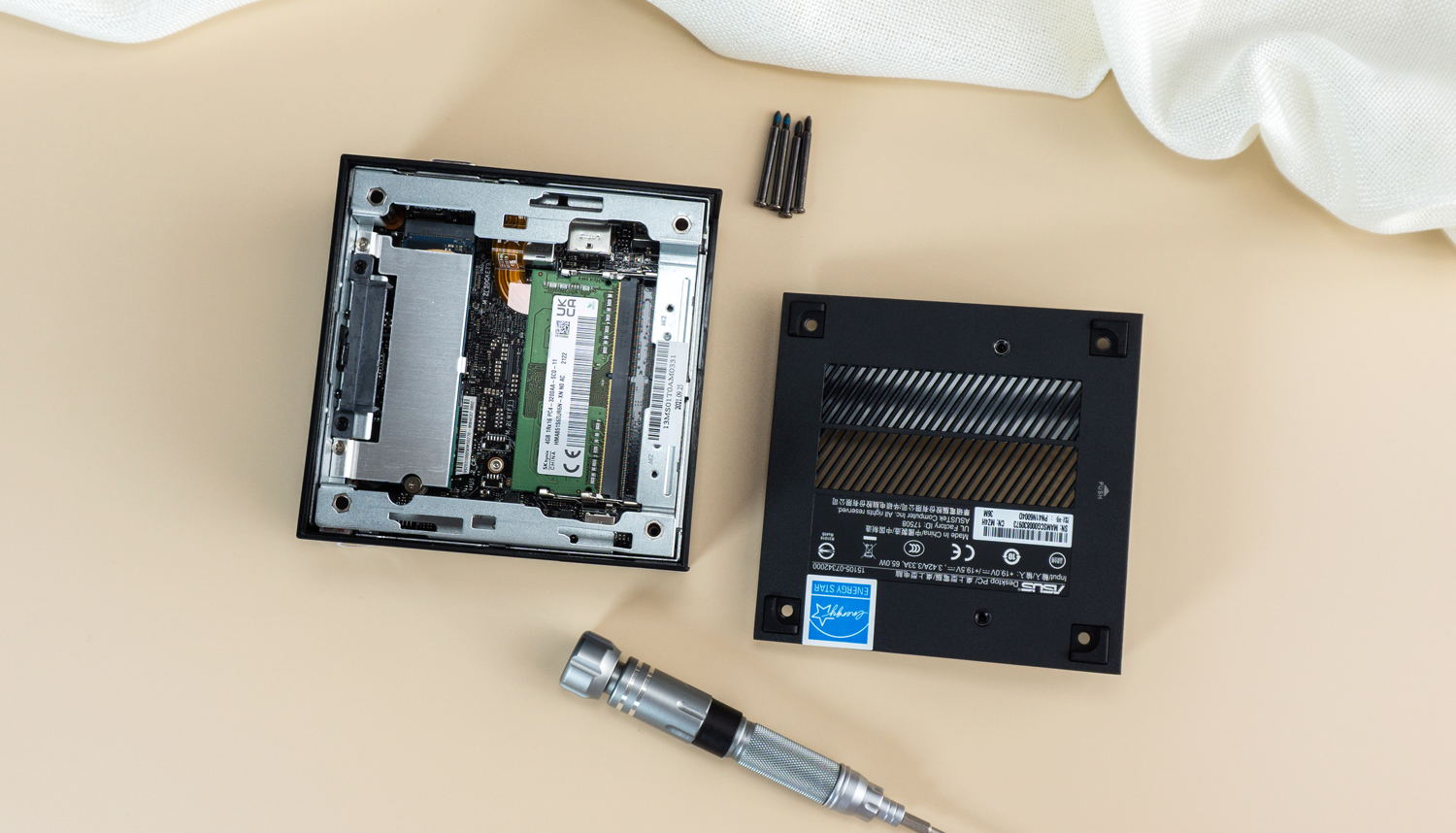 华硕|拥有MiniPC华硕PN41后,也就多了一台高清播放器+办公神器