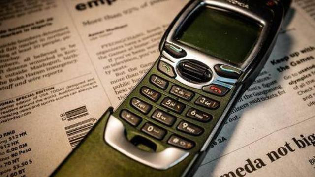 诺基亚|盘点当年那些牛炸天的手机设计！你用过吗？