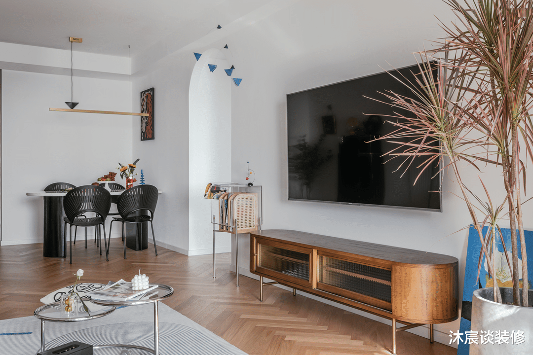 只要软装搭配得好,就算全屋大白墙也很惊艳!