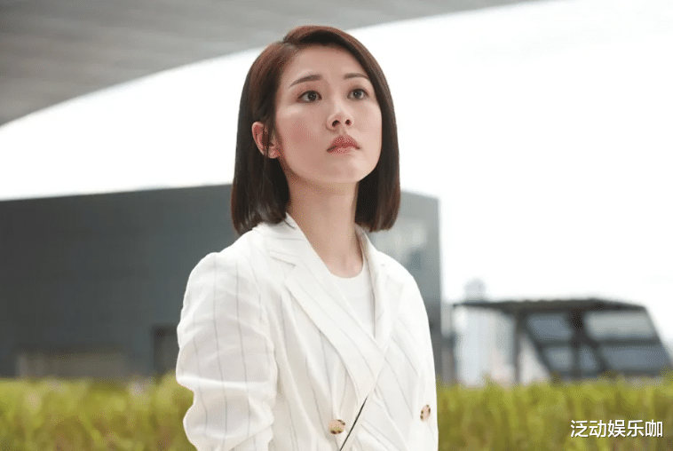 邓佩仪|曾经的著名演员邓佩仪IG更新近况,重返校园进修,粉碎被雪藏传闻