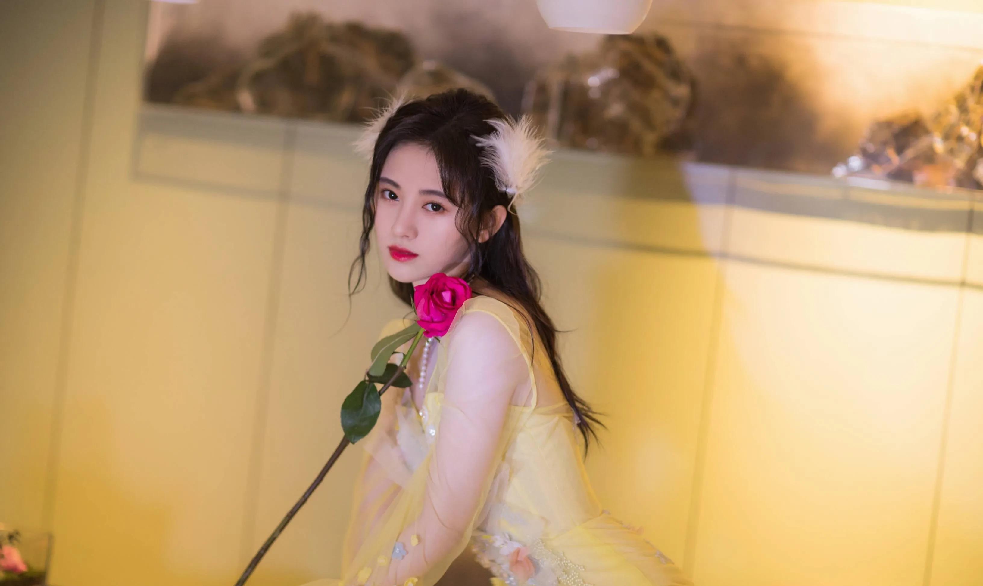 鞠婧祎|鞠婧祎，古风容颜，清新脱俗的气质，千年美女的她，你心动吗？