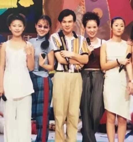 主持人|知名主持人因病住院,曾自曝患有大病需不停吃药,仍乐观面对生活