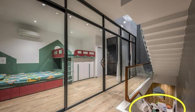 现浇楼梯,师傅这招高明:一二层踏步延伸1米,砌个地台能坐能躺