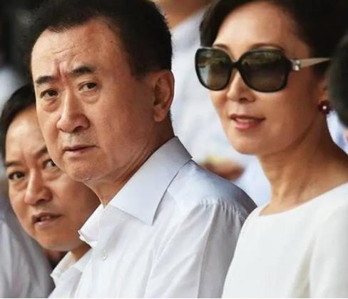 王健林|王健林:对妻子疼爱有加,投资三十亿,给妻子盖了一座城堡