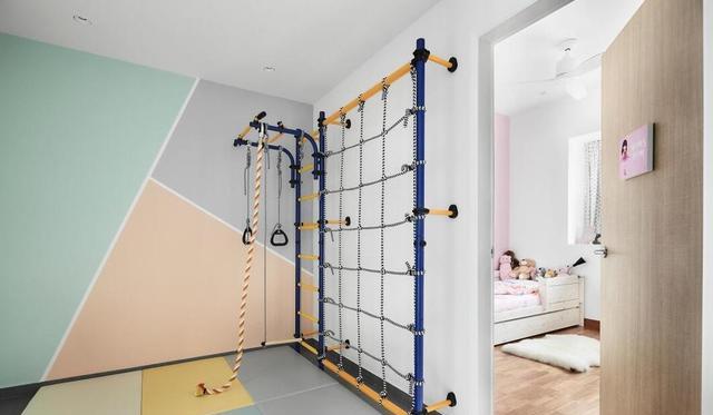 买的是复式，劝你一定要装简约风，太太太舒服了！全小区无法高攀