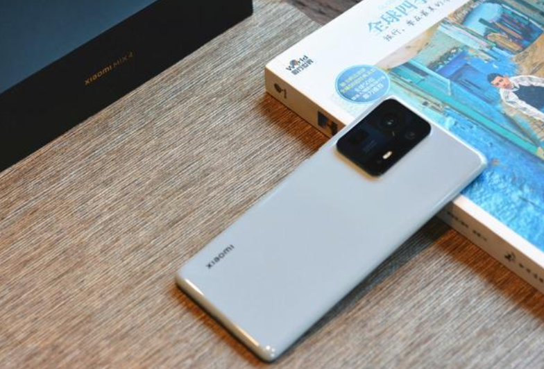 全面屏|真全面屏旗舰售价探底，从4999降至3699，等等党有福了