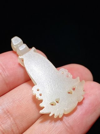 |明 和田玉籽料 白玉 莲花座 玉佛 挂件 玉?珮?