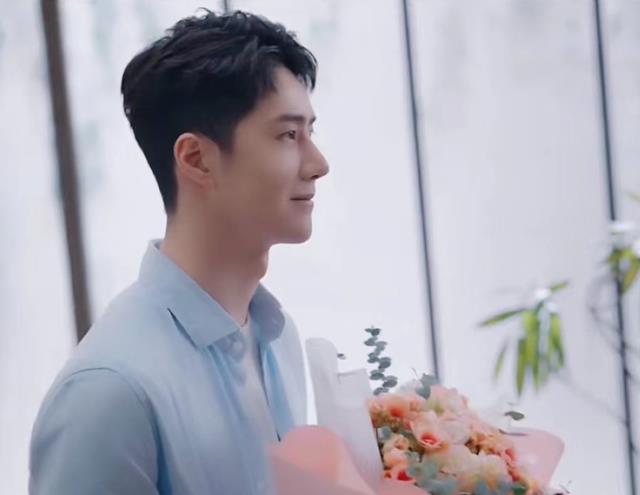 王一博|王一博新物料“井喷式”爆发!满屏的清新,拍出大荧幕水准