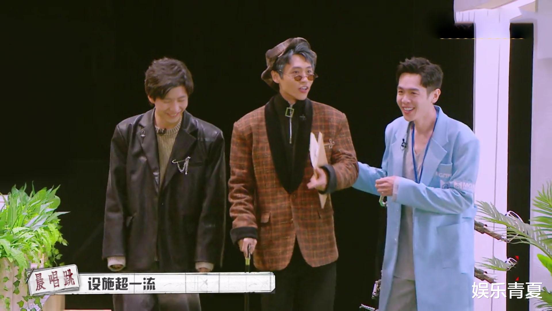 魏晨|梗王魏晨超常发挥,文韬努力多年仍是练习生,NZND男团集体爱上擦玻璃