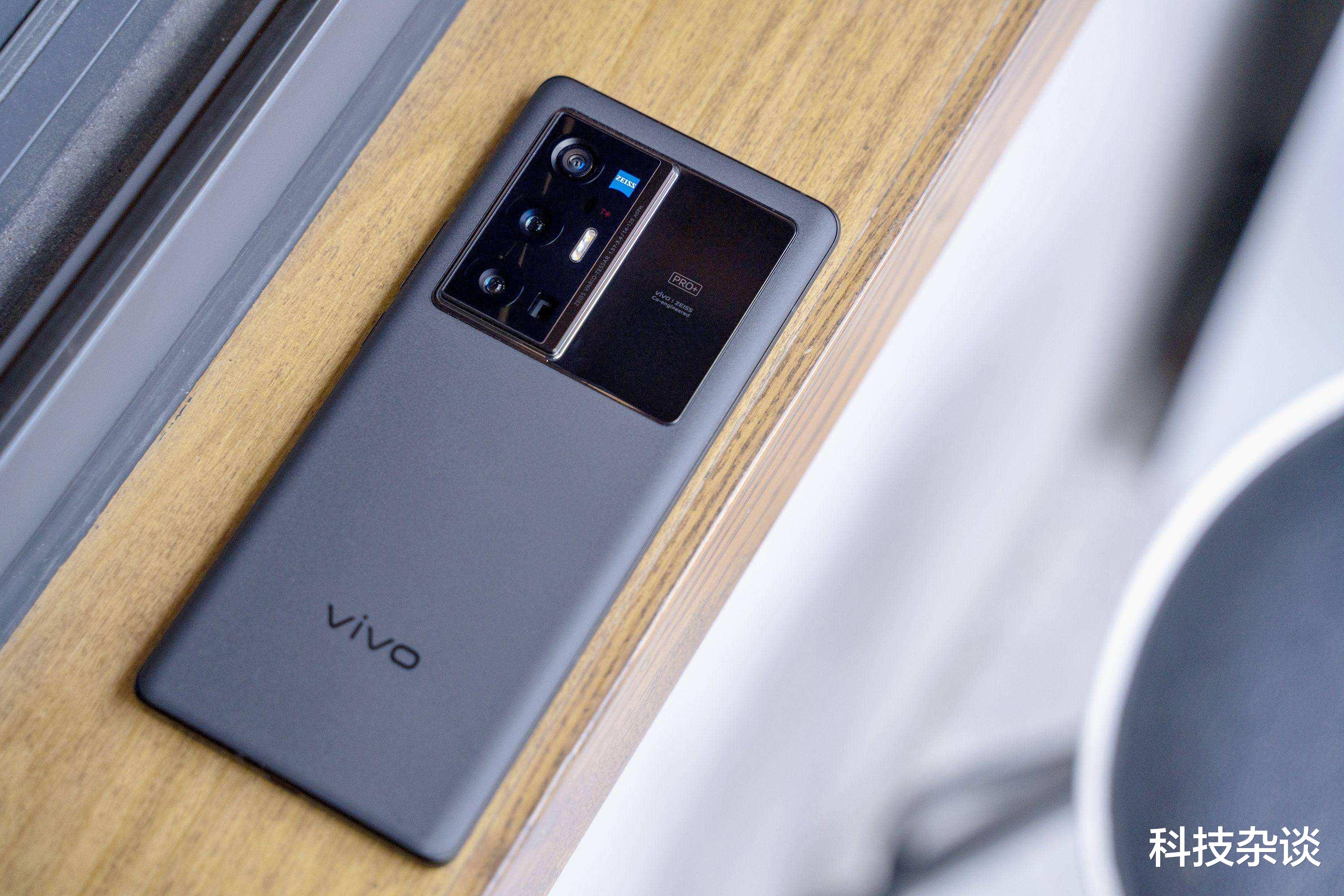 vivo x|vivo X80大杯参数确认，超大杯下半年才发