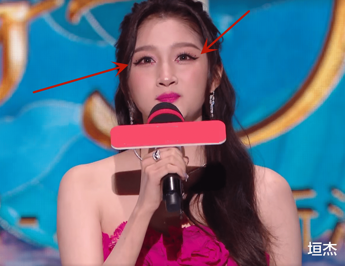 跨年晚会 跨年晚会收视来了!杨幂创纪录,关晓彤紧急改妆,众星集体跑调