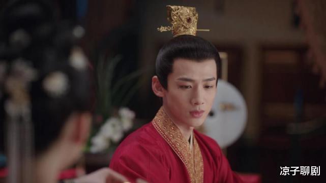 尹峥|《卿卿日常》看透尹峥爱上李薇的4种原因，便懂他永不会爱上元英