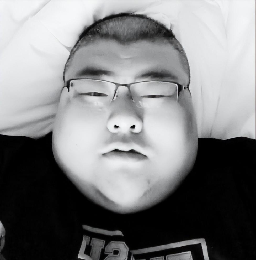 吃播“四巨头”2人离开，胖猴子减肥，恩克不听劝还端着盆吃