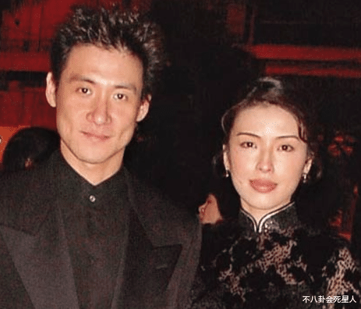 张学友|张学友17岁小女儿首露脸！穿背心身材有料，可惜没继承爸妈高颜值