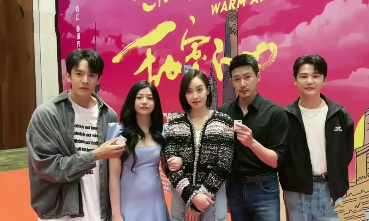 陈妍希|陈妍希金鸡奖造型“翻车”,现“幸福肥”胖到认不出,四肢显粗壮