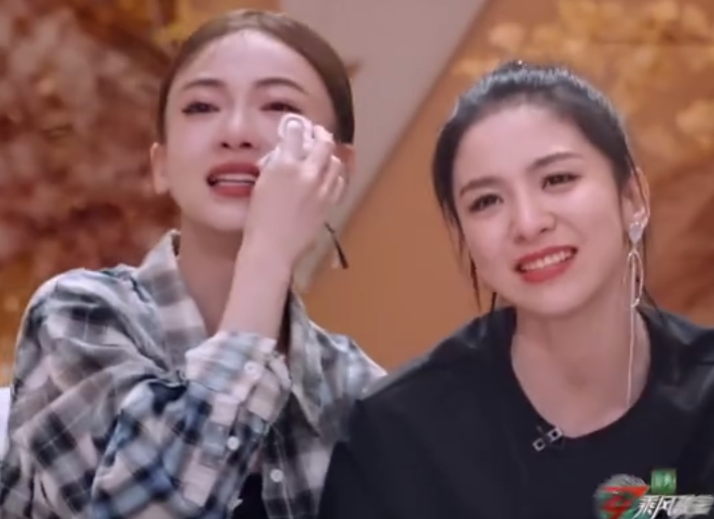 王心凌|王心凌在浪姐唱《当你》,钟欣潼张天爱落泪,吴谨言的点评引热议