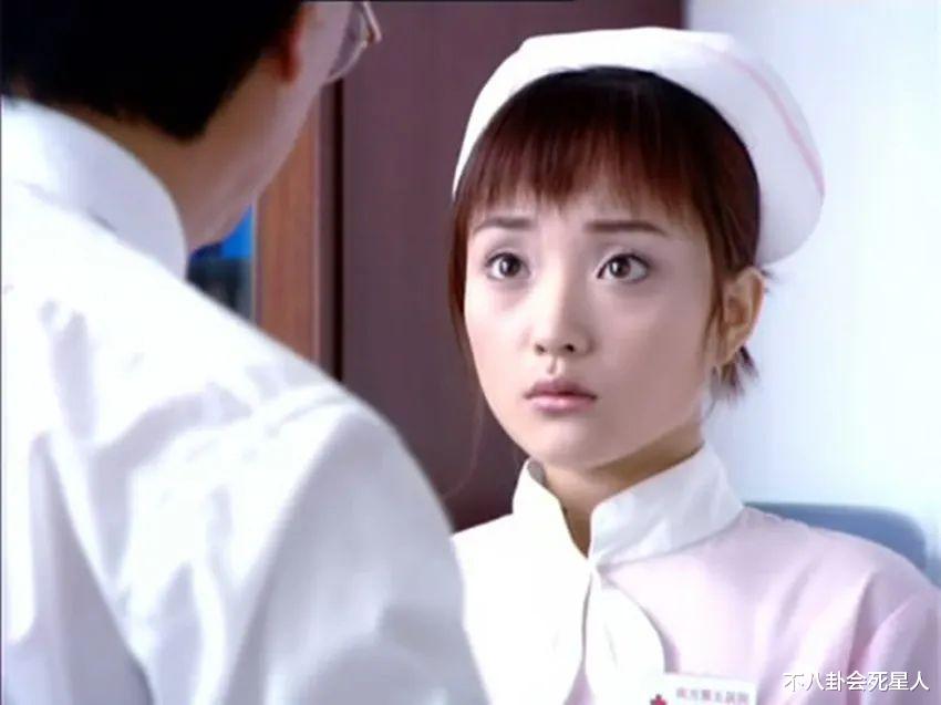 李小璐|曾经风光，如今过气的6位内地女星，“变脸”，吃路边摊，当网红